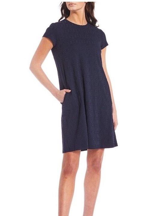 J. Mclaughlin Short-Sleeve Textured Shift Dress